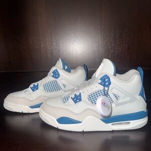 Size-5 Air Jordan 4 Retro 2024 Military Blue (USED)